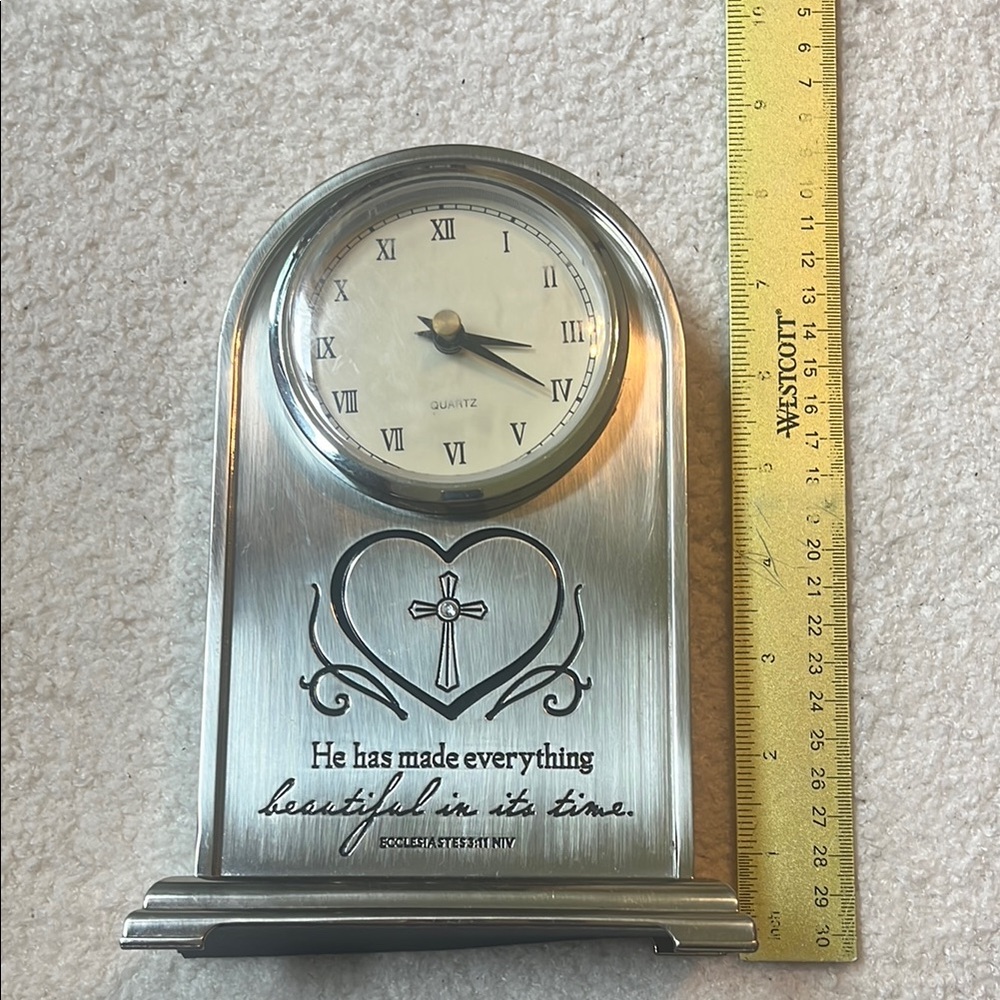 Elegant Silver Inspirational Clock - Picture 1 of 8
